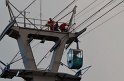 Einsatz BF Hoehenretter Koelner Seilbahn Hoehe Zoobruecke P2102